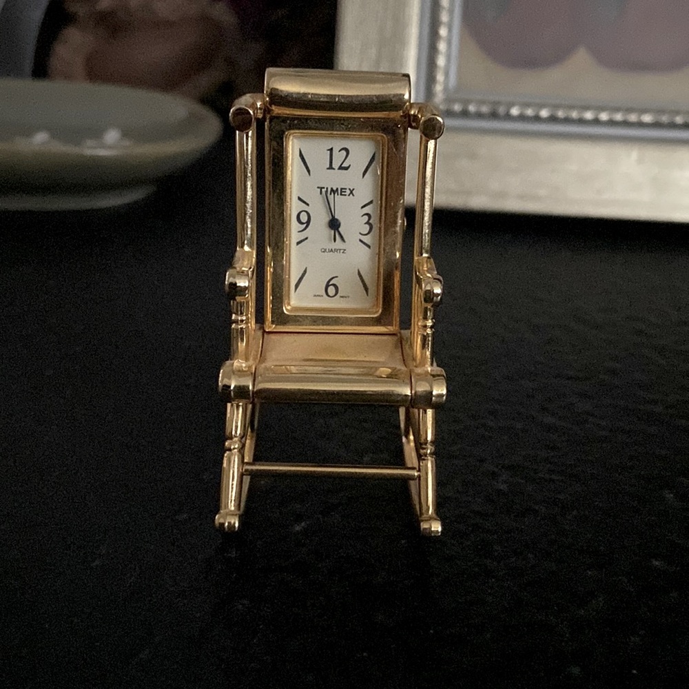 Mini Cute Table Clock For Home Deco